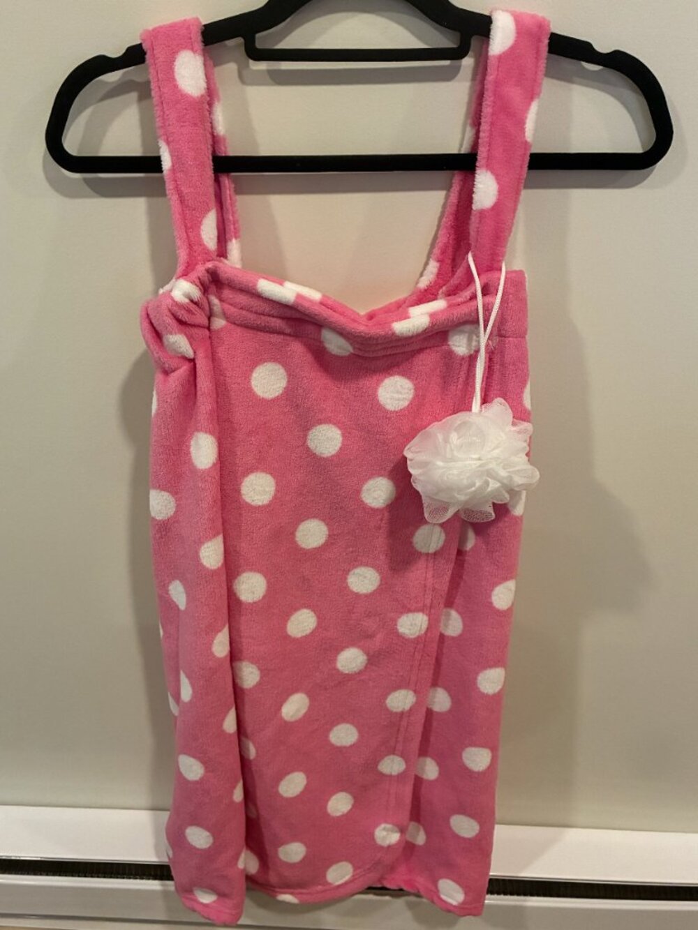 Pink Wrap Towel With Loofah